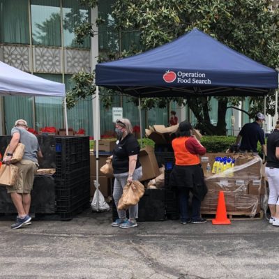 Volunteers at food market