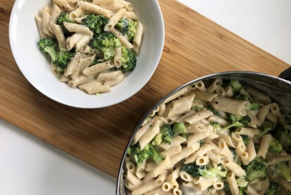 Mac and cheese with broccoli used for nutrition education