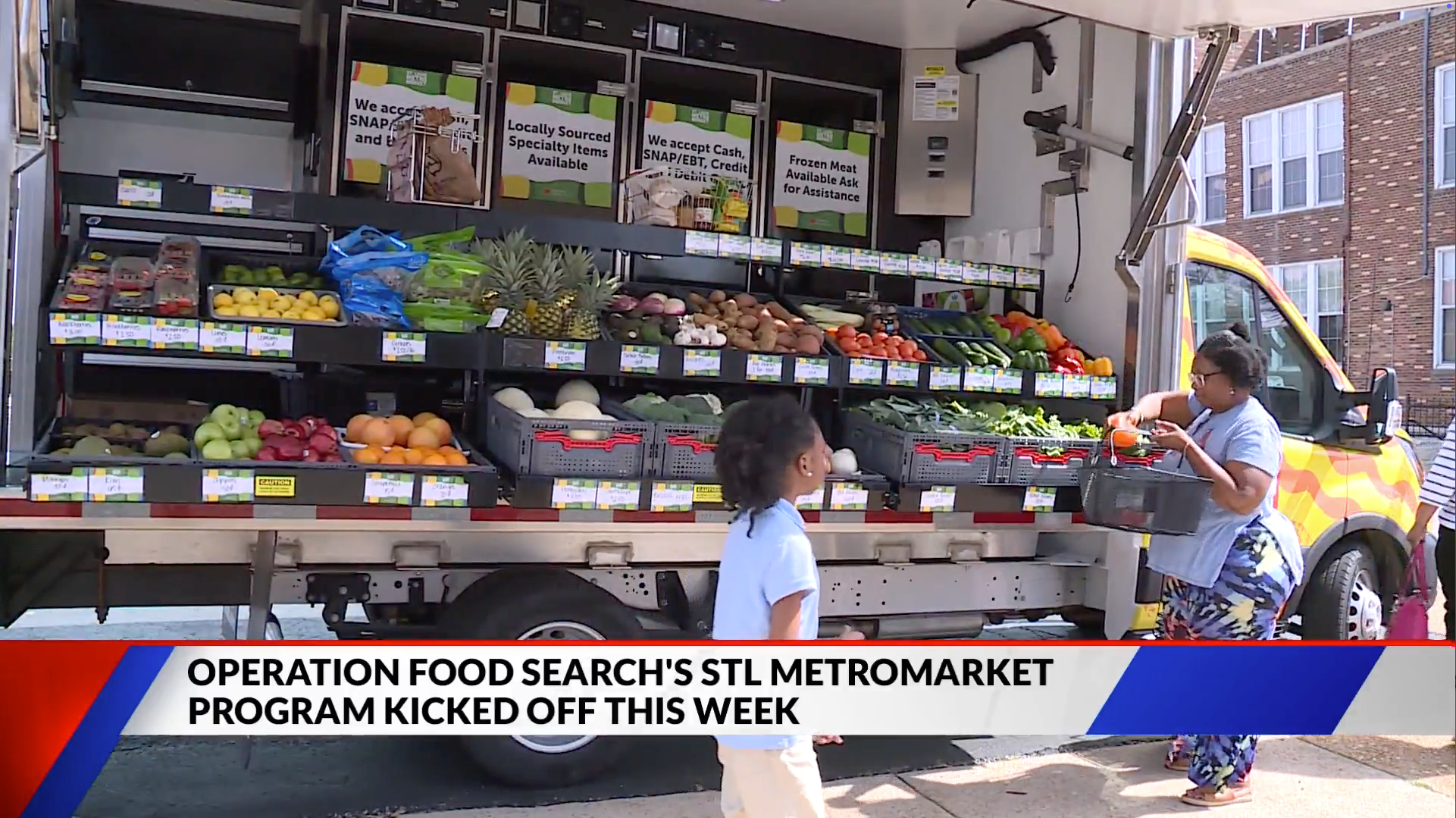 St. Louis MetroMarket brings fresh produce, groceries to food deserts